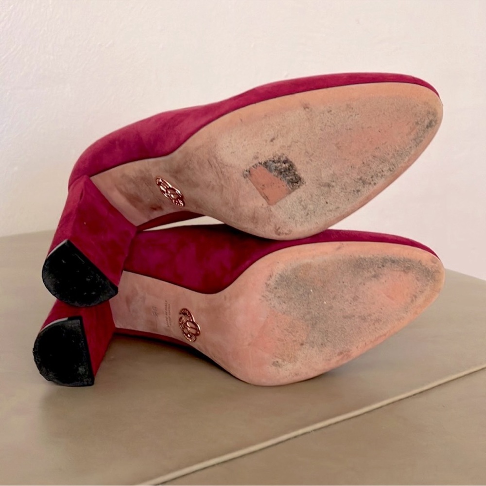 Beautiful Oscar Tiye suede stretch booties - Picture 8 of 10